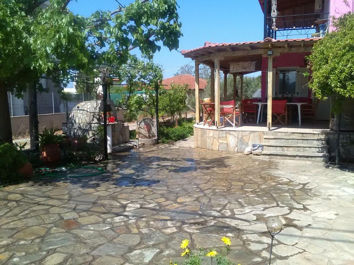 Villa Julia Nea Plagia Buitenkant foto
