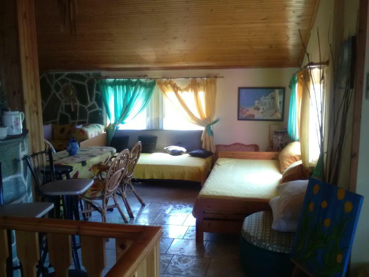 Villa Julia Nea Plagia Buitenkant foto