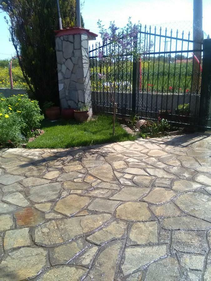 Villa Julia Nea Plagia Buitenkant foto